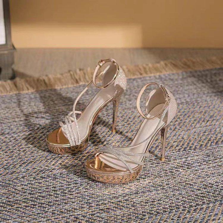 

Босоножки со стразами лето новый модный стиль знаменитостей ультравысокий тонкий каблук водонепроницаемая платформа высокий каблук женский ремешок 39 шампанского