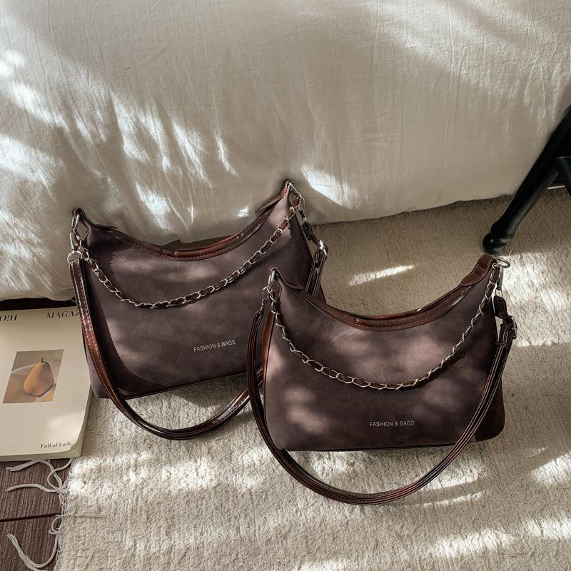 Sacs pour femmes printemps sacs à main à chaîne rétro, les nouveaux sacs simples sous le bras de la saison, sacs à bandoulière polyvalents, sacs messenger, femmes