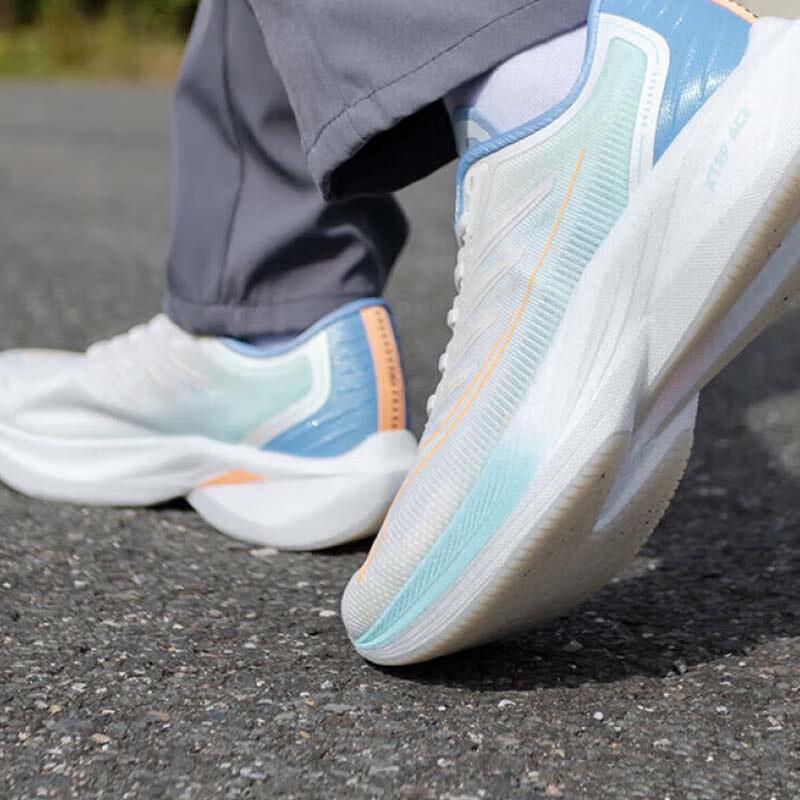 

XTEP Men s Breathable Cushioning Running Shoes 44