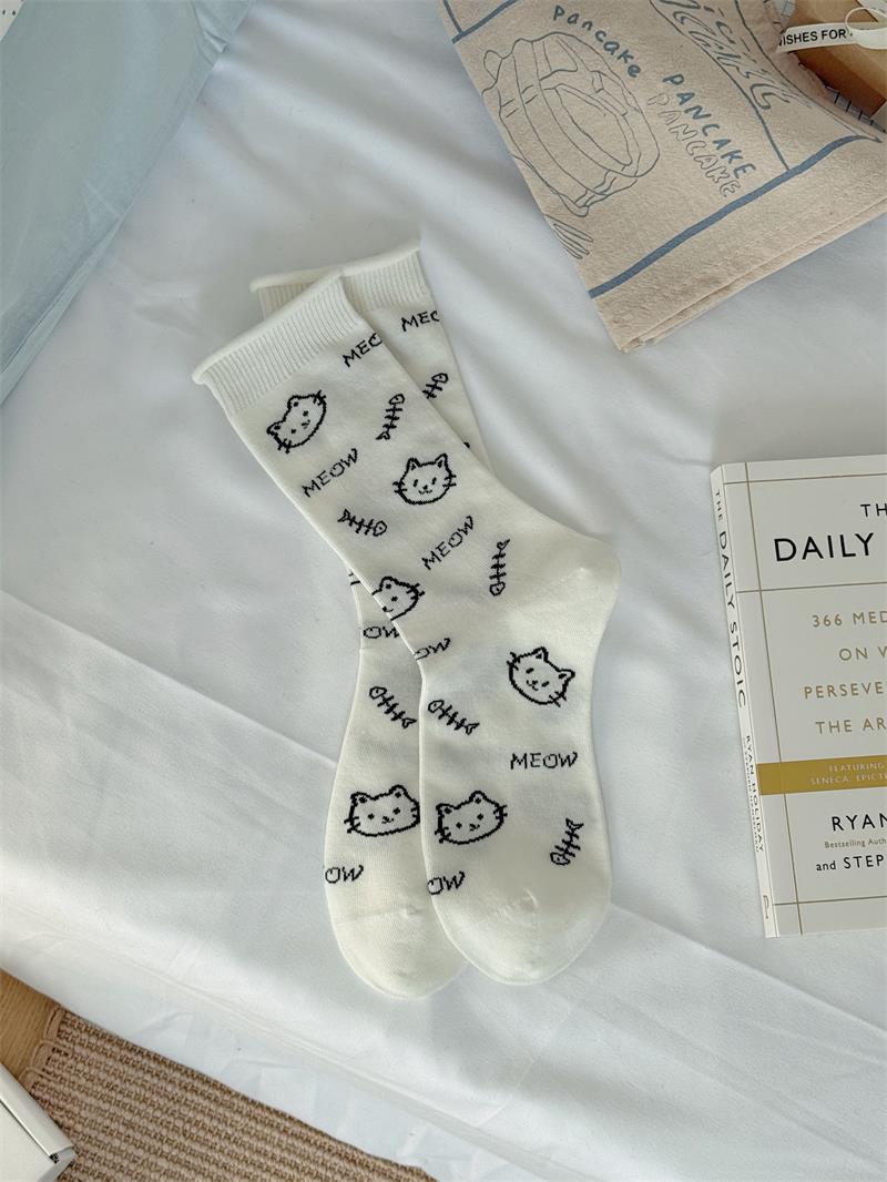

Grey Mid-Calf Cartoon Cat Print Socks - Spring/Autumn Trendy Academy Style One Size белый