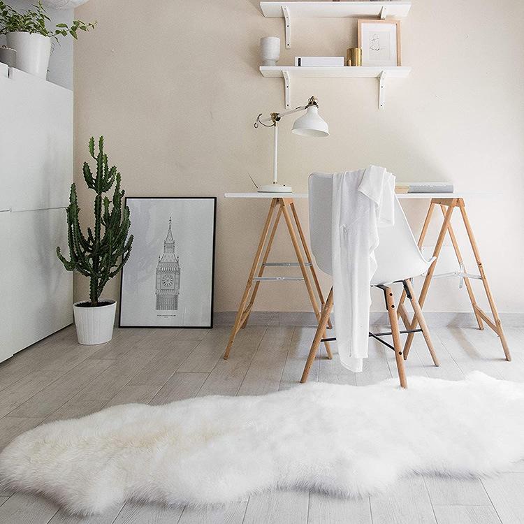 Langfloriger Kunstpelzteppich für Schlafzimmer und Wohnzimmer