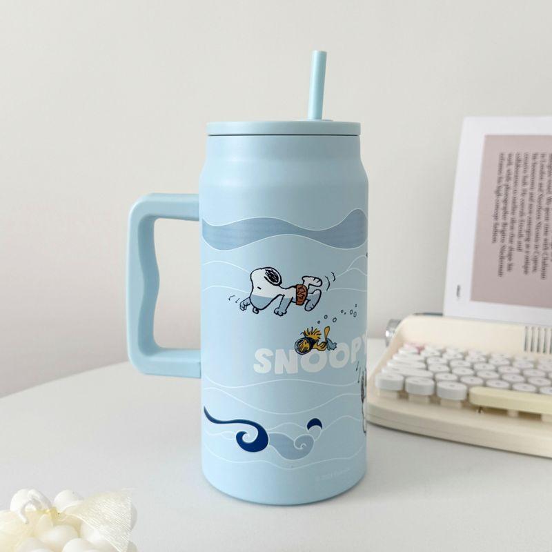 Snoopy Large-Capacity Insulated Cup, Giant Ice Cup, High-Value Student Water Bottle with Handle and Straw, Portable