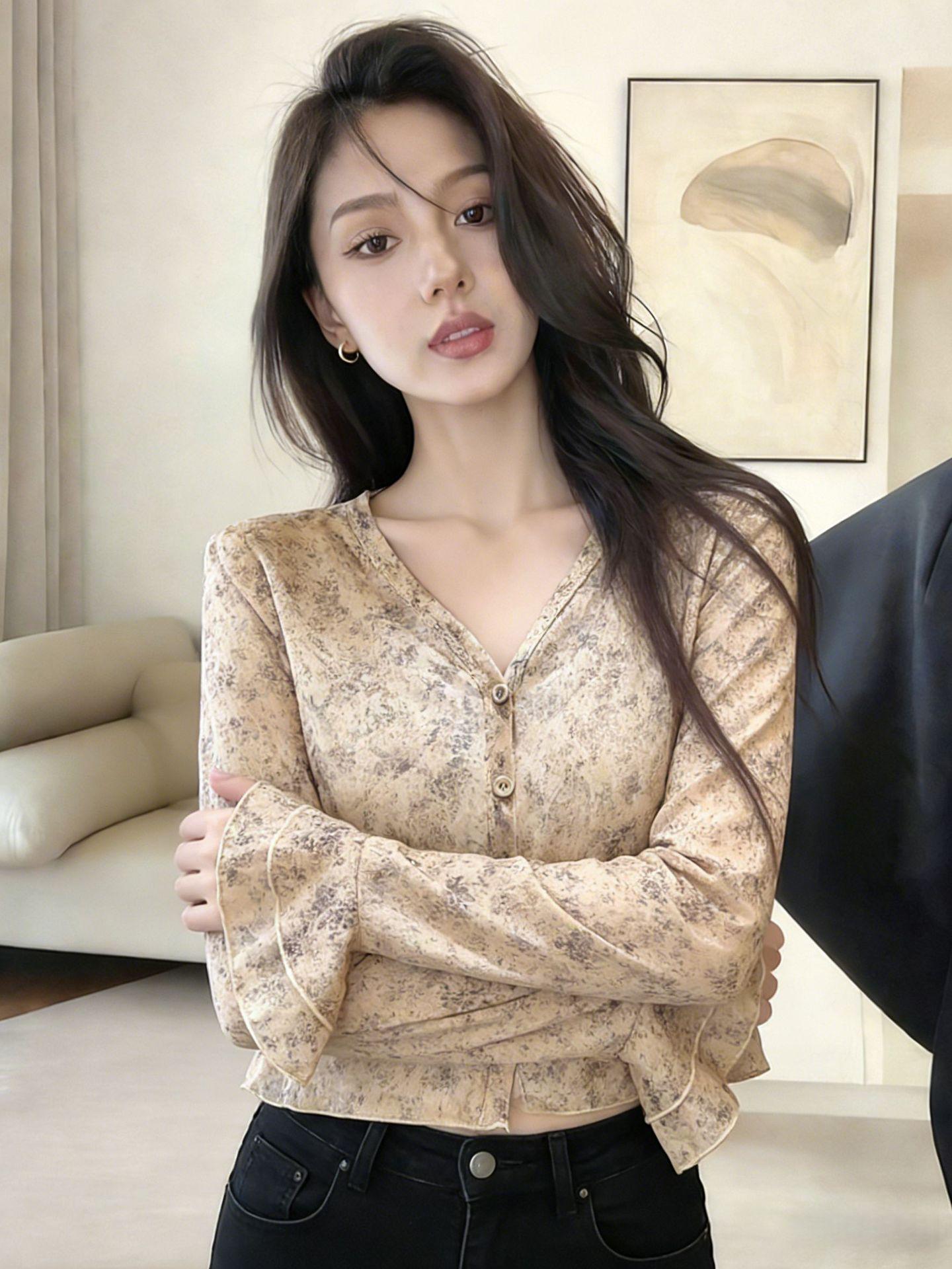 Осень 2026 Ретро Шик Цветочная Сетчатая Укороченная Кардиган-Топ с Длинным Рукавом S хаки