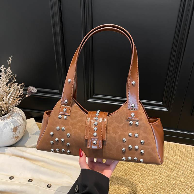 High-end Handbag, Small Handbag, Niche Design Sense, Underarm Bag, Riveted Functional Baguette Bag