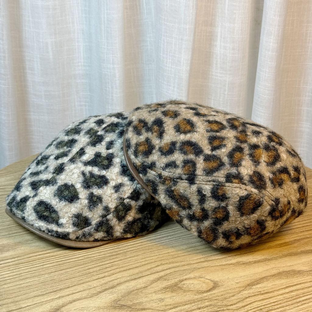 Korean Leopard Print Plush Forward Hat Women's Winter Warm Fashion Thickened Painter Hat Retro Youth Circle Woolen Beret