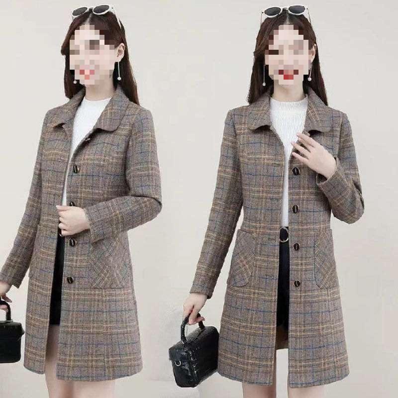 Plus Size Plaid Wool Coat for Middle-Aged Women - Trendy Autumn & Spring Style