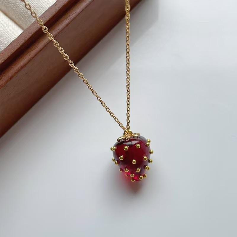 Colier nou pentru femei, cercei, temperament la modă, stil căpșună, toamnă și iarnă, stil elegant de doamnă, design de nișă, high-end