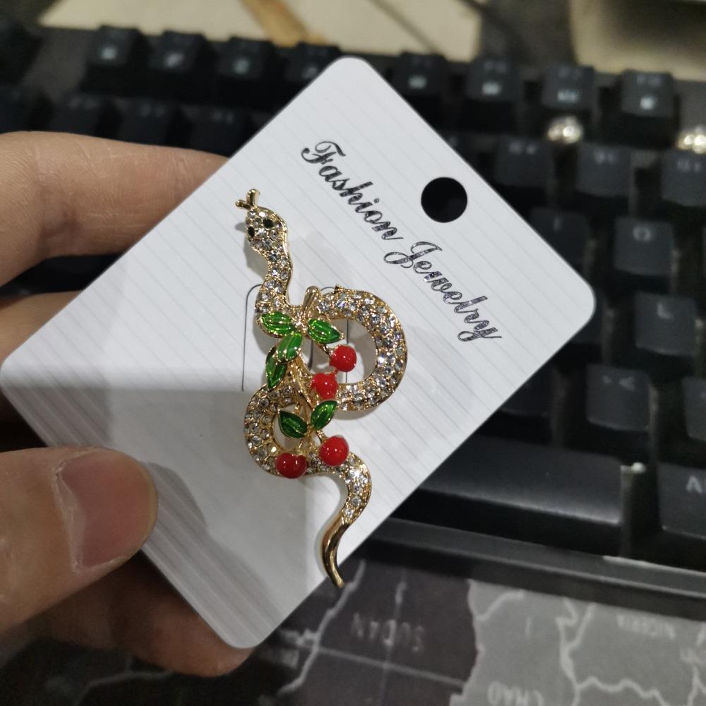 Minimalist Rhinestone Collar Pins Sparkling Snake Lapel Pin Elegant Zodiac Snake Brooch  Party