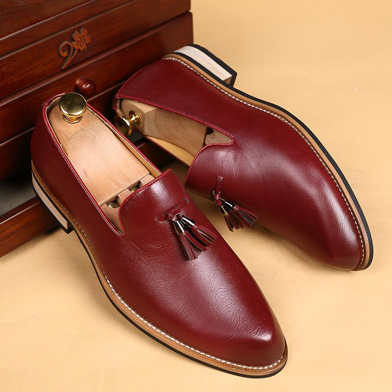 2024 Retro Fashion Men's Spring Pointed Comfortable Casual Leather Shoes Classic Tassels Men Trendy Slippers Lazy Leather Shoes