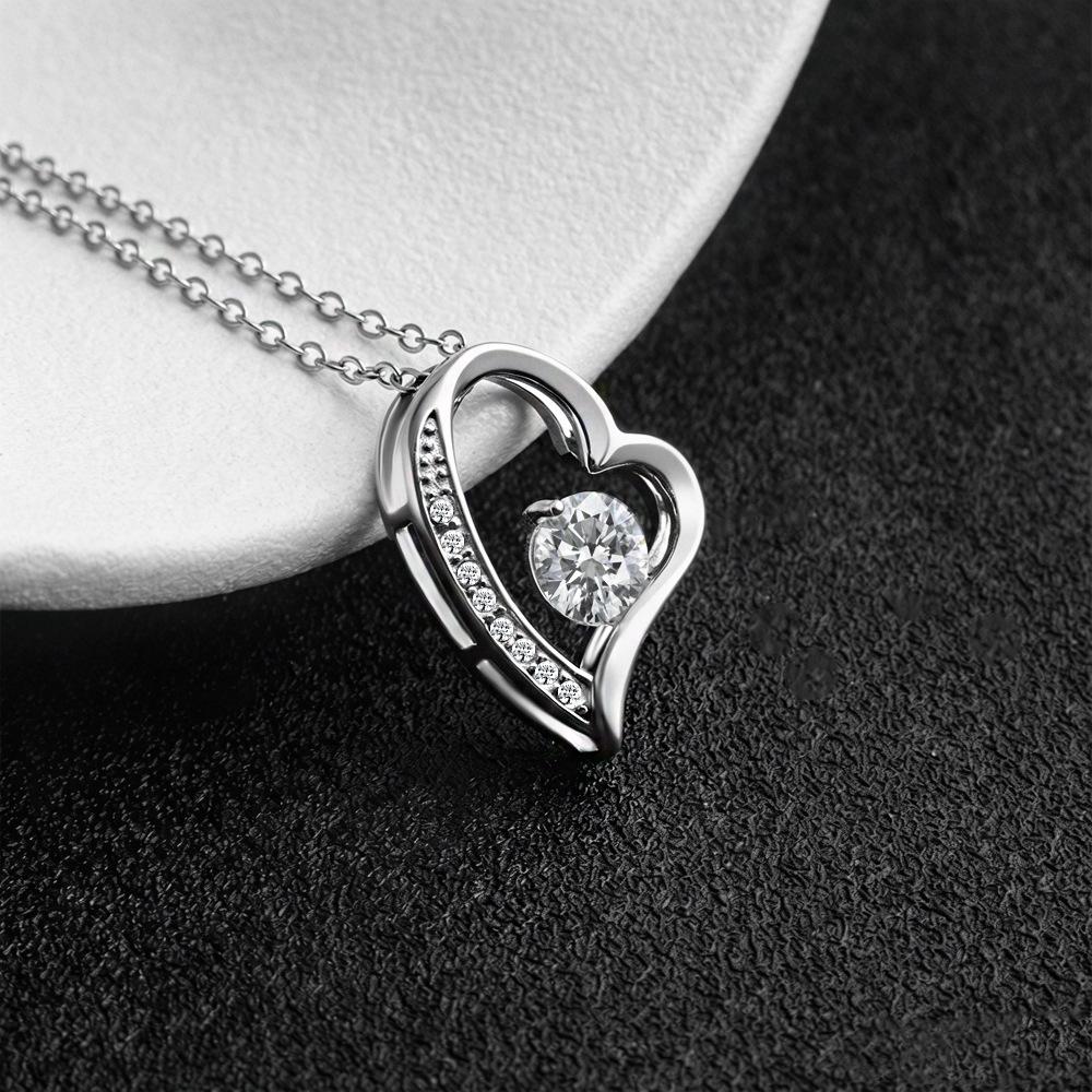 Minimalist Heart Pendant Necklace for Women 316L Stainless Steel 18K Gold Plated CZ Diamond Heart Necklace Waterproof Jewelry Gi