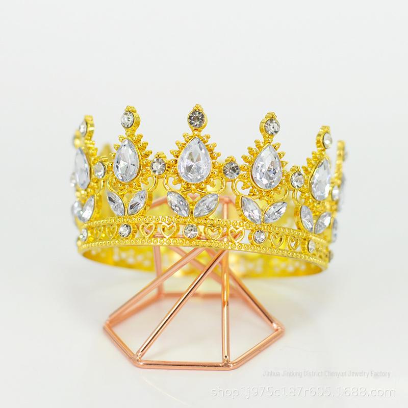 

Украшение для детского торта на день рождения из золотого сплава