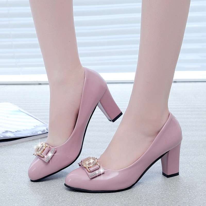New work single shoes women's casual fashion round head soft leather Korean version medium and high heel leather shoes women's patent leather