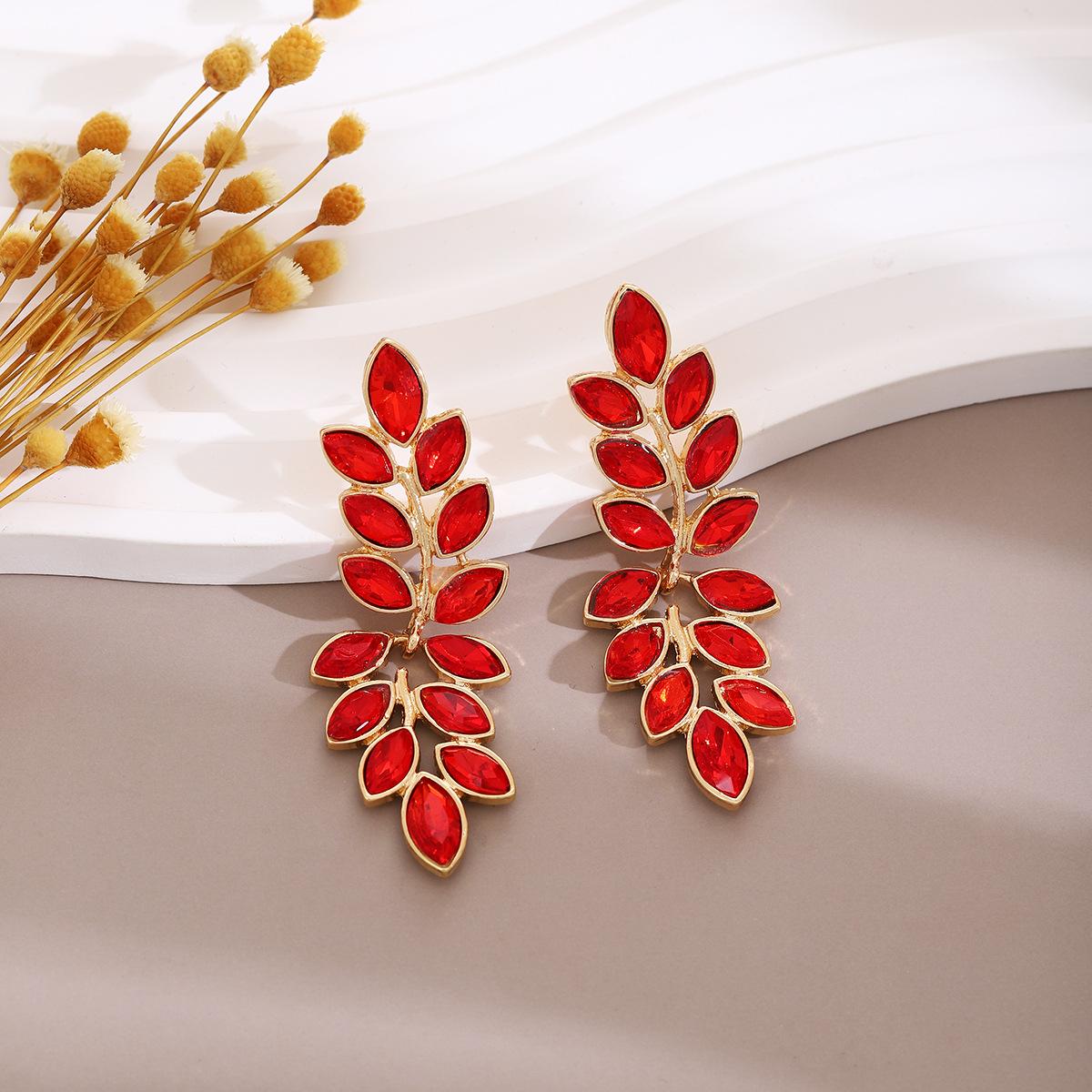 Diamond Leaf Fringed Earrings, Super Flash Light Luxury High Sense Small Fresh Fashion Earrings Women