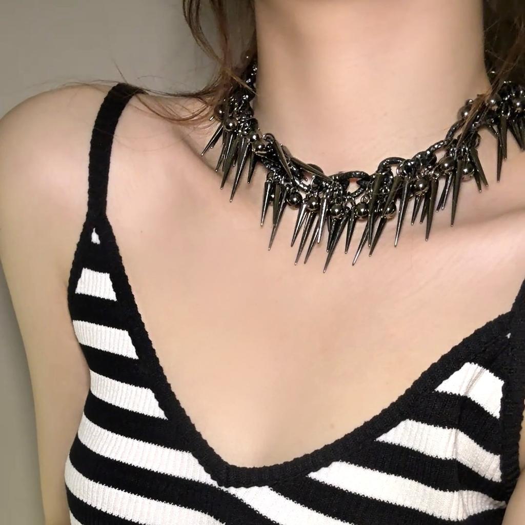 Gothic Heavy Rivet Tassel Necklace, Dark Spicy Girl Exaggerated Clavicle Choker