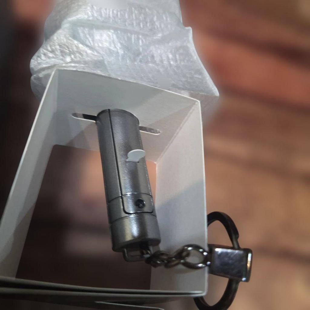 [USED] ENHYPEN Mini Penlight