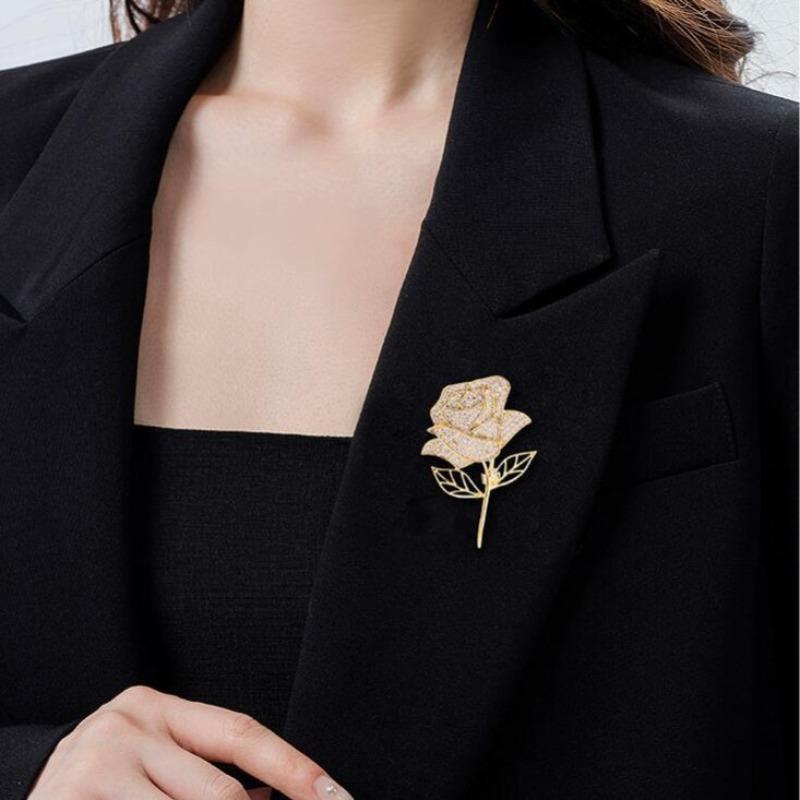 Rhinestone Rose Flower Brooches Lapel Pins for Women Bling Rose Pin for Clothes Scarf Hat Accessories Jewelry Gifts