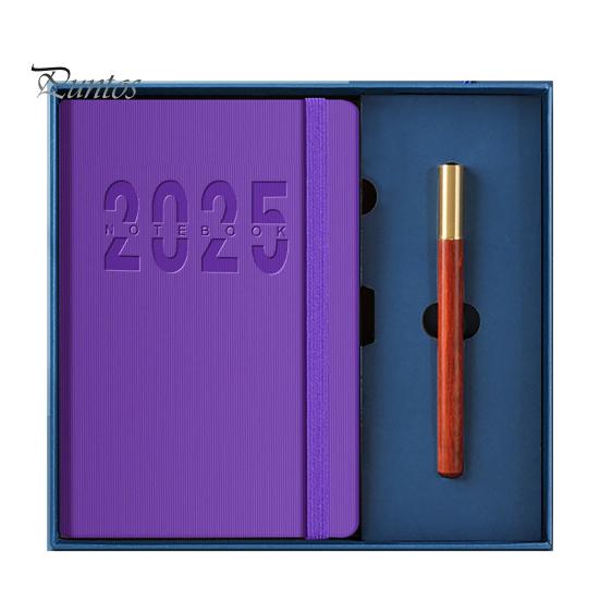 

Планувальник на 2025 рік Організація на рік Щомісячні Щотижневі сторінки Блокнот з гумкою Обкладинка зі штучної шкіри Планувальник English books фіолетовий