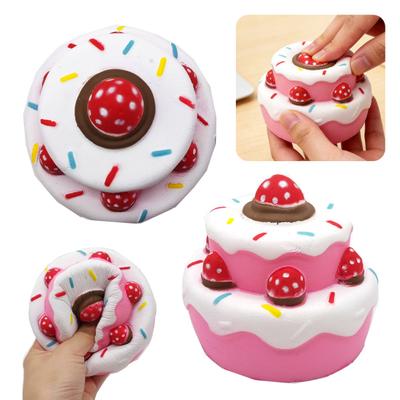 Langsam aufgehendes Fidget Toy Doppelschichtiger Erdbeerkuchen Quetschspielzeug Sicherer Stressabbau Weich