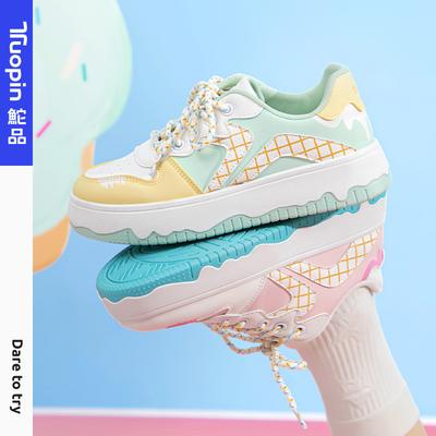 Obuwie damskie – Sneakersy
