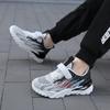 Kinder fliegen gewebte hohle atmungsaktive Single-Mesh-Sportlaufschuhe Outdoor-Flammen-Kinderschuhe
