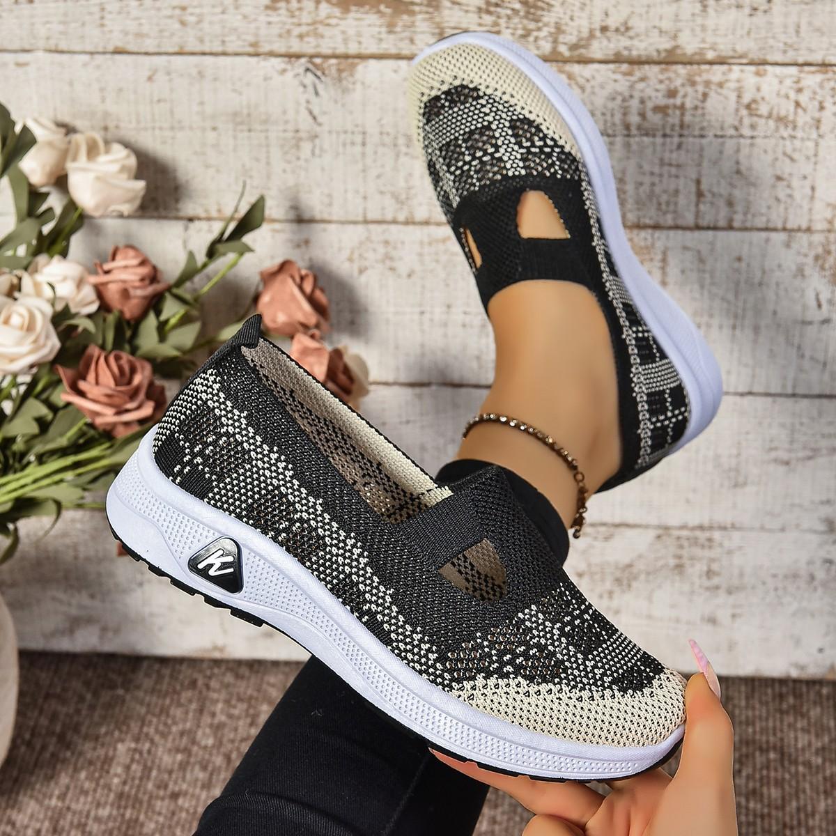 

Spring and summer casual soft-soled breathable fashion shoes, one-pedal flat-soled shallow-mouth single shoes 36 чорний