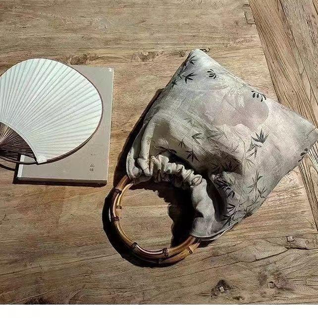 IELGY New Chinese Meilan Bamboo Chrysanthemum Original Pottery Brown Bamboo Bag, Hand Carrying National Style with Cheongsam