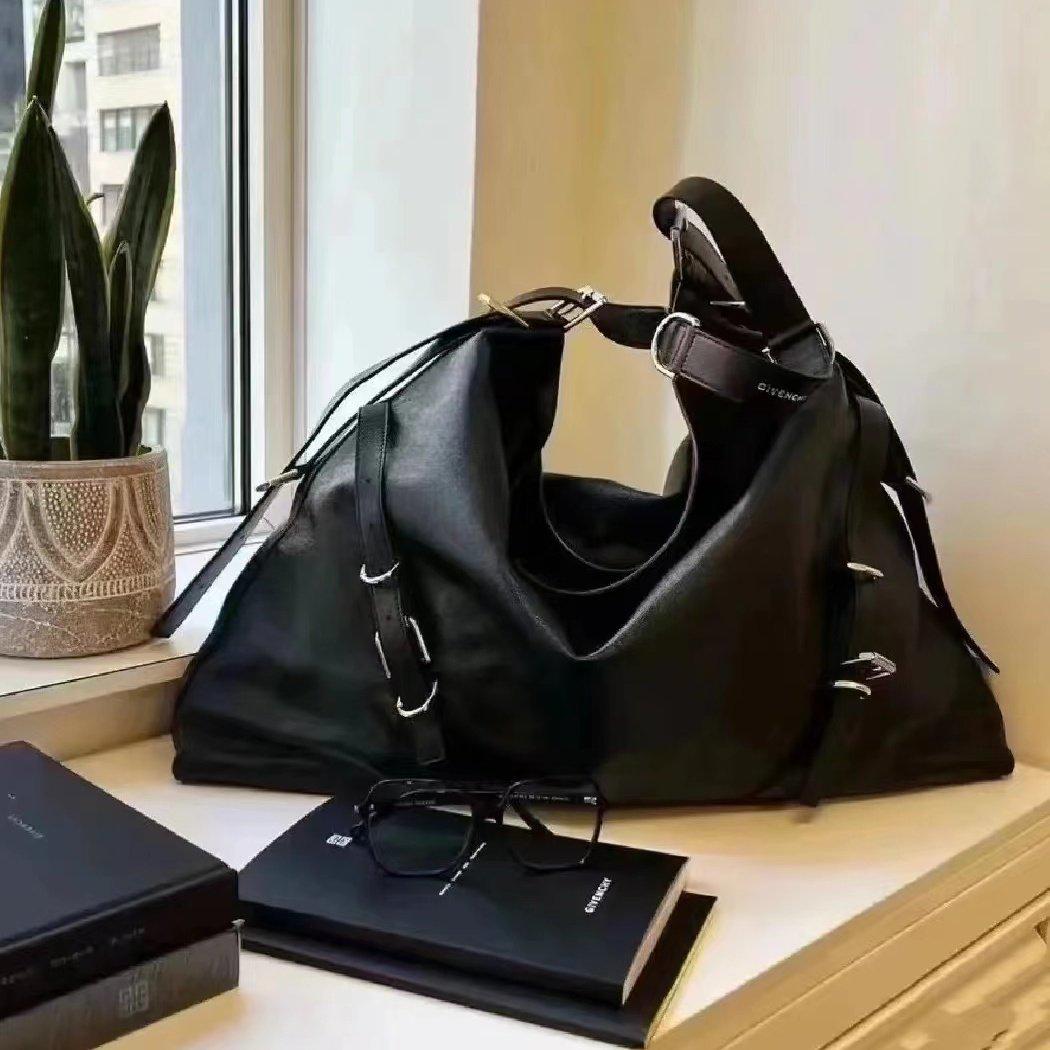 

2023 Трендовая европейско-американская высококачественная женская сумка-тоут: Весна/Лето Модели сумок-мессенджеров и наплечников для поездок на работу 36*6*28 cm чёрный