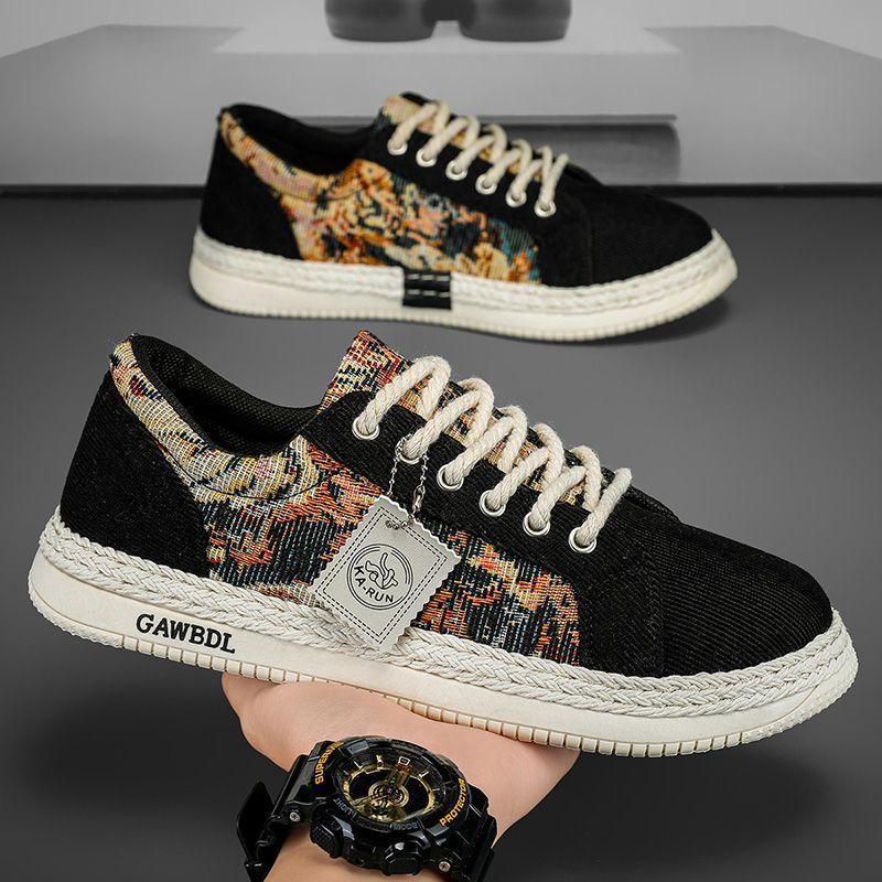 Men's shoes new spring breathable deodorant board shoes men's canvas shoes light and comfortable soft sole low-top casual shoes