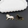 1Pc Exquisite White Horse Brooch for Men and Women, Dark Horse Cute Animal Alloy Brooch, Cartoon Accessories