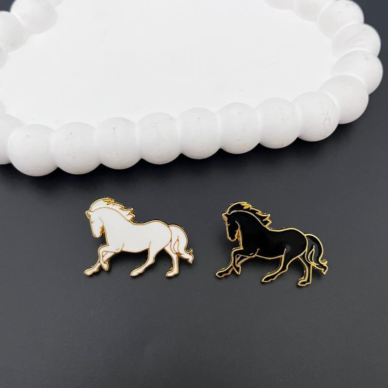 1Pc Exquisite White Horse Brooch for Men and Women, Dark Horse Cute Animal Alloy Brooch, Cartoon Accessories