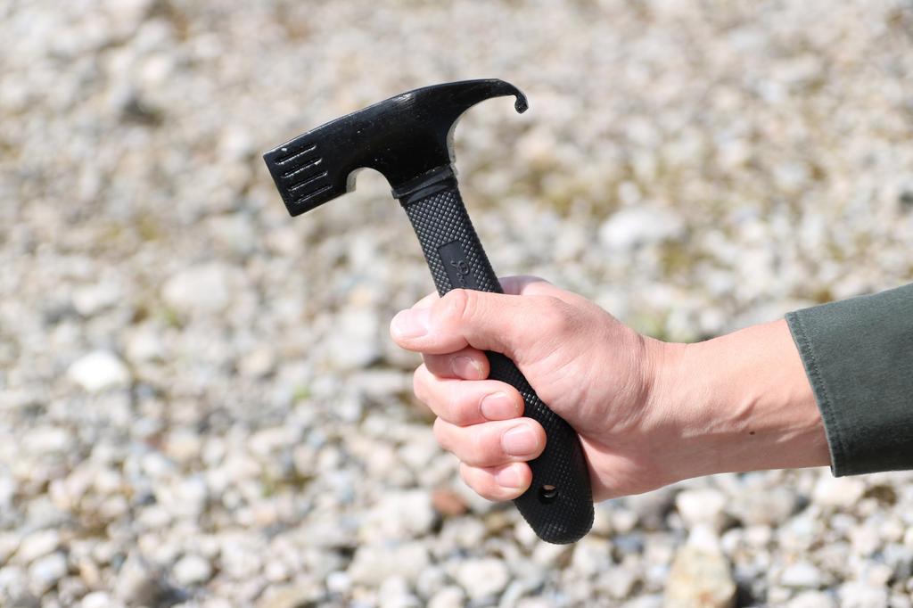 KAKURI Multi-Storage Box Short Peg Hammer Set