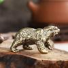 Alloy Bear Desktop Figurine Exquisite Engraved Texture Rustic Vintage Finish Mini Decor Statue for Home Cafe Shop Counter Ornament