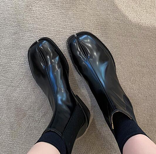 Retro Split Toe Ankle Boots Woman Shiny Matte Leather Shoes Tabi Ninja Chelsea Low Heels Trotters Booties Winter