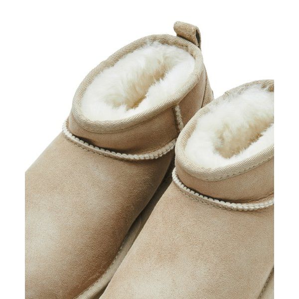 UGG Stivaletto Classico Ultra Mini Sabbia Sneakers da Donna Crema 1116109-SAN