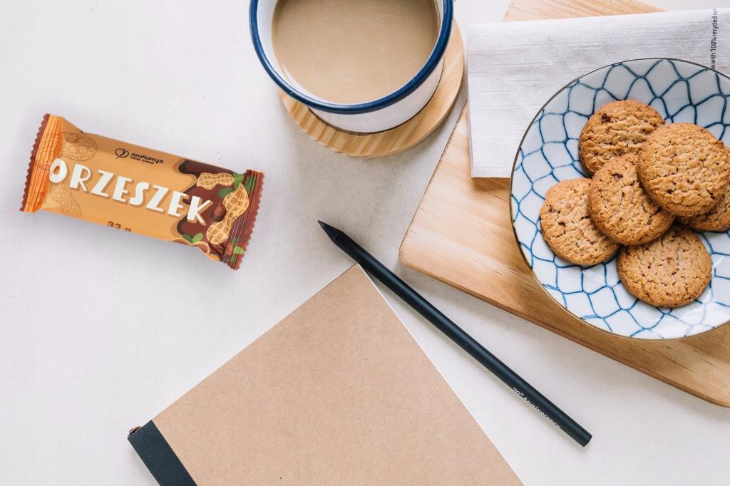 KruKam Nut 33g Chocolate-coated nut bar