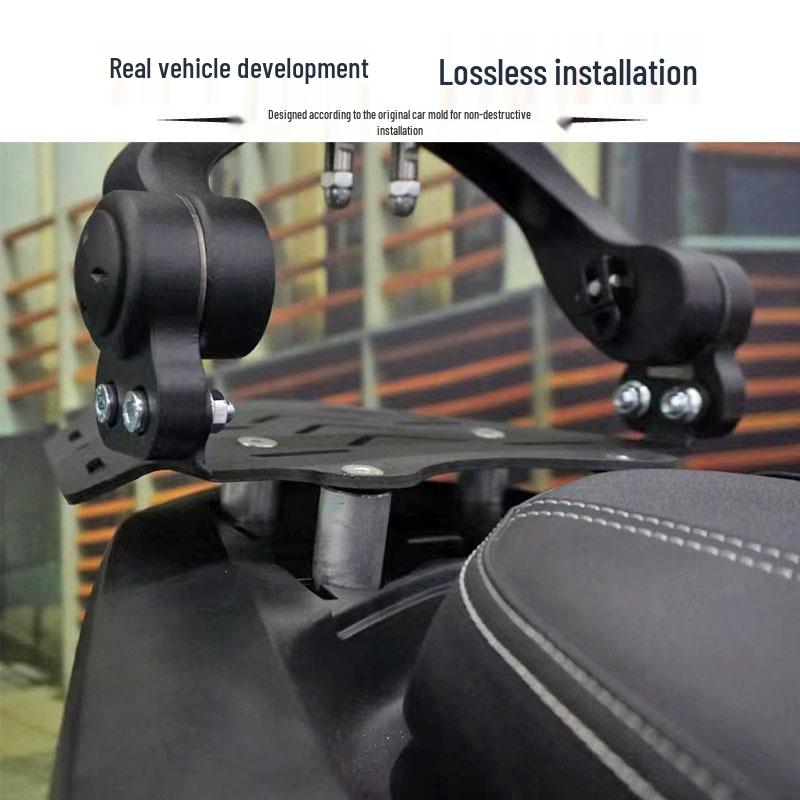 PCX160 Verstellbare Lendenwirbelstütze Rückenlehne mit verdicktem Stoßfänger und hinterem Gepäckträger.