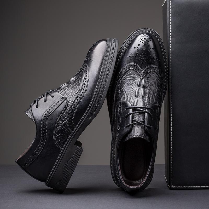 Leather Shoes Men 'S Brock British Casual Trend Business Formal Dress Carved Youth Suit Wedding Shoes Plus Velvet Men 'S Shoes