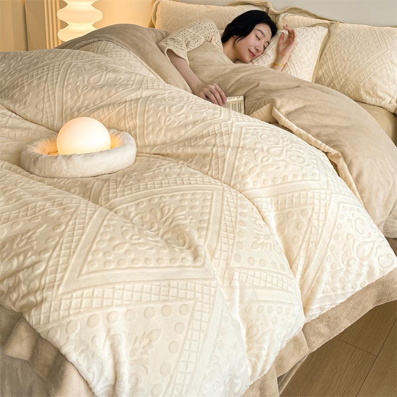 Luksusowy zimowy komplet pościeli z aksamitu w kolorze koralowym - 4-częściowa dwustronna kołdra i prześcieradło z aksamitu zapewniające najwyższy komfort.