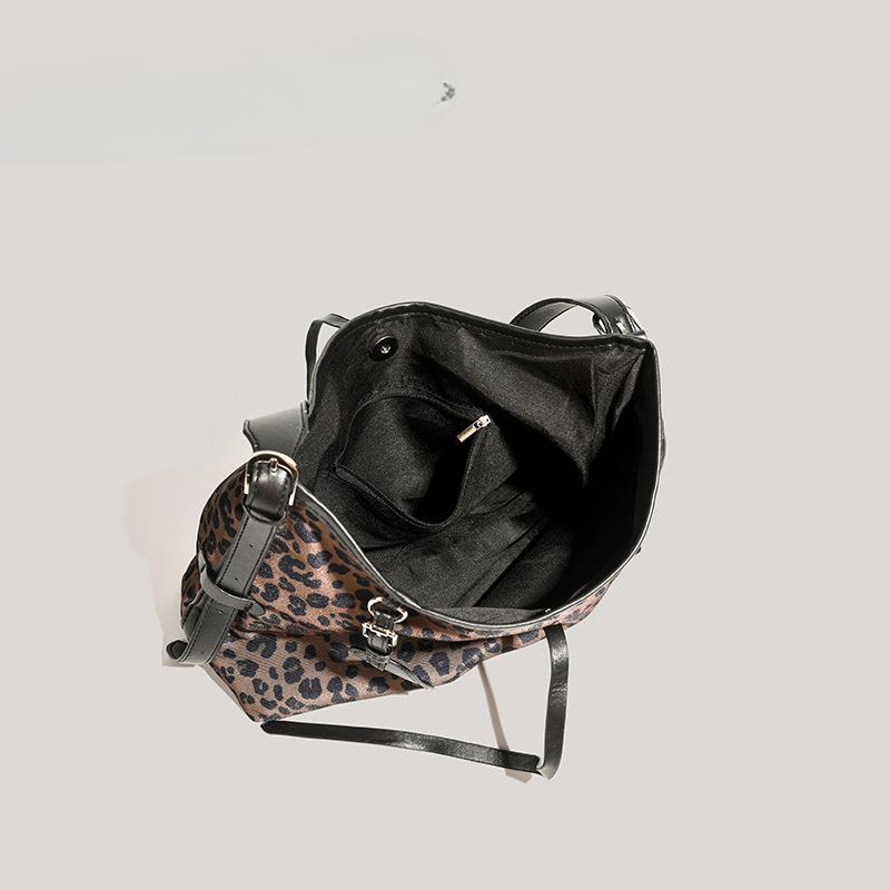 Niche Design Leopard Print Bag Retro Underarm Bag Commuter Shoulder All-in-one Crossbody Bag