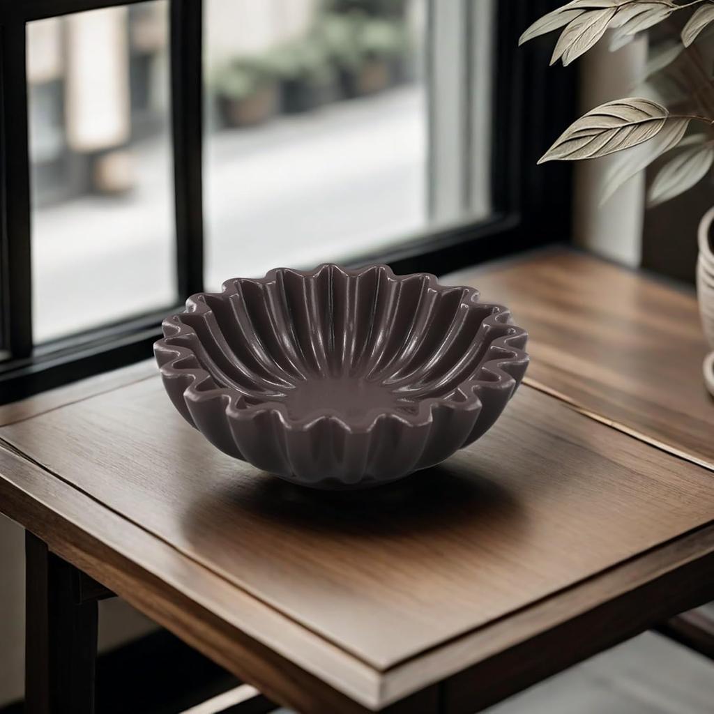 HandCrafted Marble Ruffle Bowl - Antique Scallop Fruit Dish, Vintage Ring Dish, Decorative Flower Bowl, House Warming and Wedding Present (Black M)