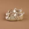 Flat Crown-Patterned Princess Shoes for Newborn Girls Aged 0-1, Featuring a PU Butterfly Knot And Glittery Design, Perfect for Spring And Summer