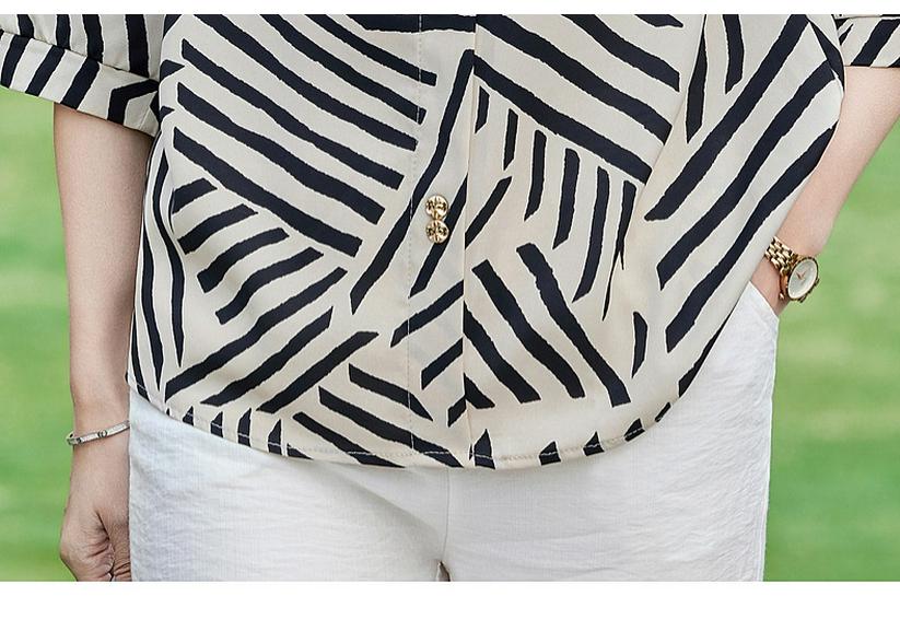 Summer Strip 3/4 Sleeve Shirt for Middle-Aged Women - Plus Size Slimming Top