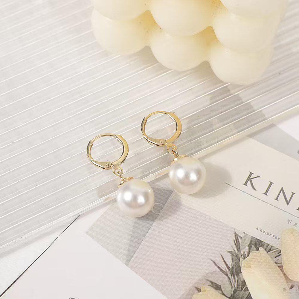 Exquisite Pearl Drop Earrings: Versatile, Fashionable, Luxurious Design for Women