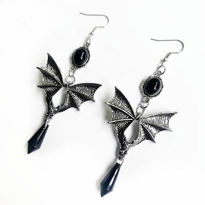 Halloween Bat Earrings for Women Gothic Punk Drop Earring Black Red Crystal Tassel Personality Jewelry Party Female Accessories Hook Pendant Earring
