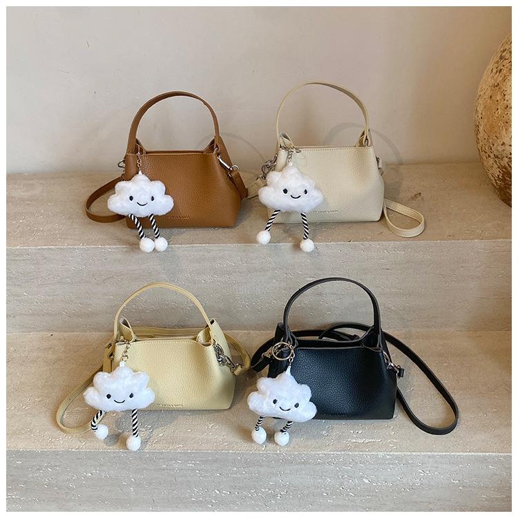 With pendant lychee grain atmosphere feel soft and durable fashion exquisite lightweight commuter outdoor beach crossbody bag shoulder bag