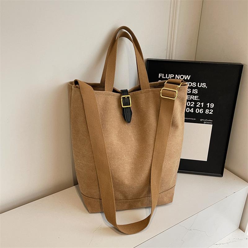 

Сумка через плечо Девочки чувство моды Большая вместимость простая сумка-мессенджер для поездок Студенческая досуговая нишевая портативная сумка-тоут коричневый