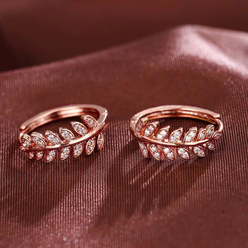 BlingBay Women's Earrings Versatile Simple Casual Leaf Shape Sweet Style Round Earrings Girls Party Gorgeous Birthday Jewelry Gift