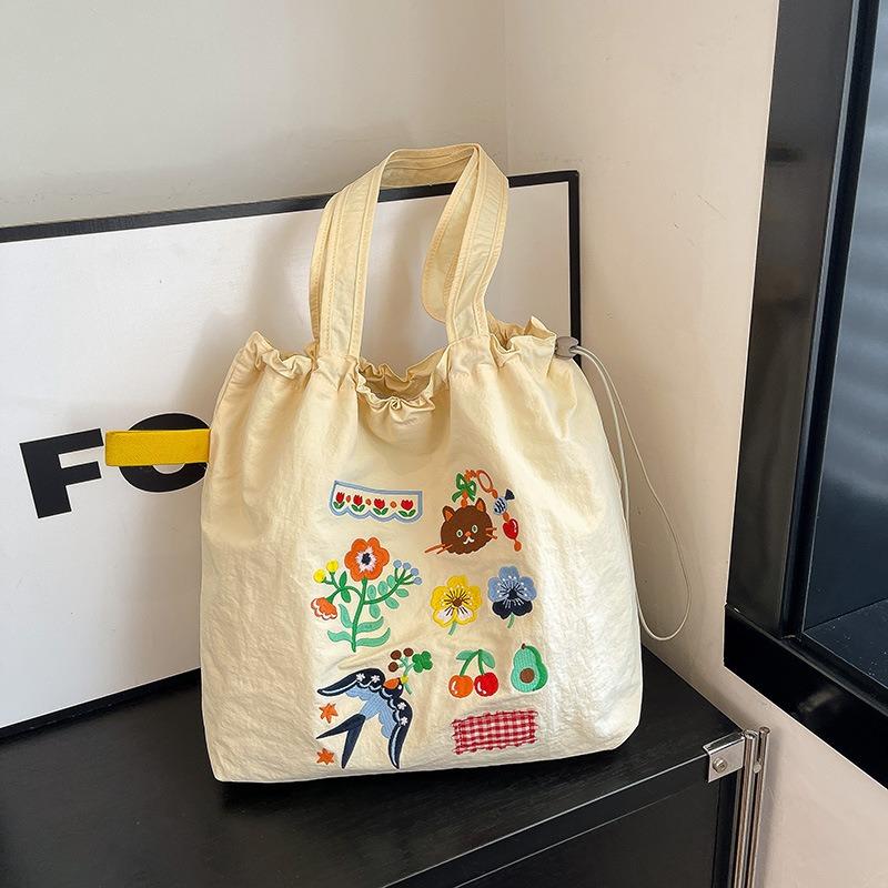 New Cute Cartoon Versatile Women's Bag Student Shoulder Bag Shopping Bag Large-capacity Commuter Tote Bag