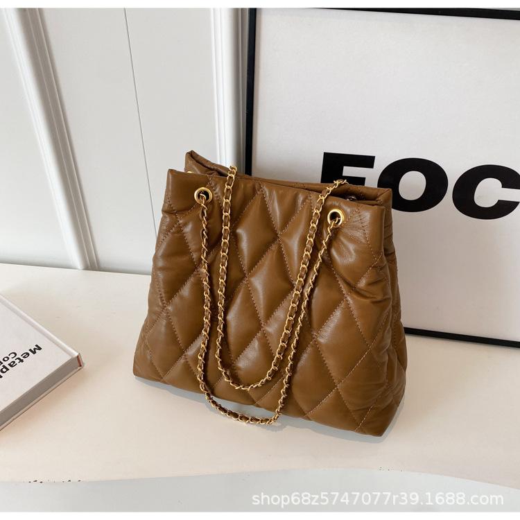 Premium Texture Large-capacity Bag Women's 2025 New Autumn and Winter Fashion Diamond Tote Bag Chain Shoulder Messenger Bag