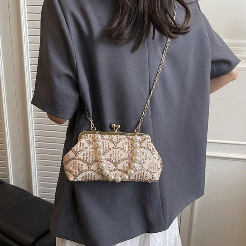Casual Pearl Sequin Banquet Bag Kiss Lock Sweet Hanfu Clutch Bag Elegant with Handle Ladies Shell Bag Women